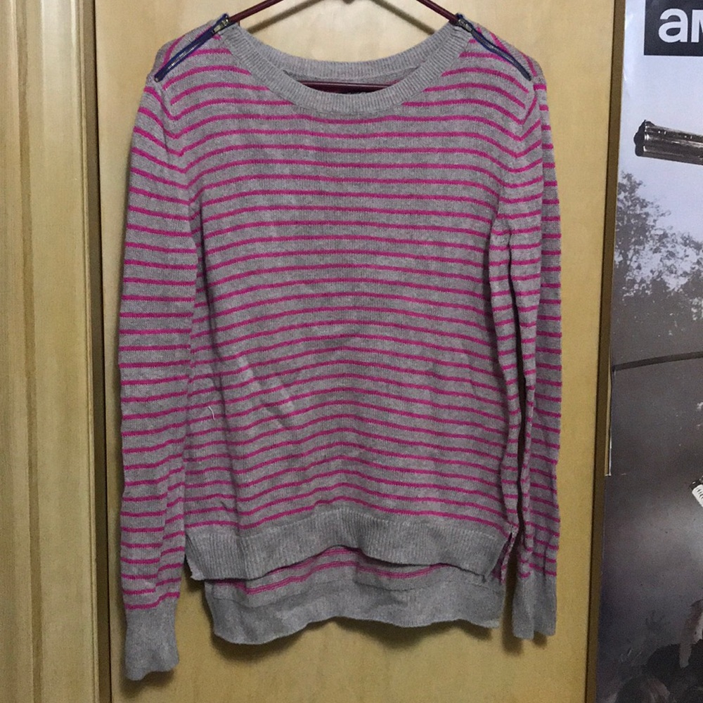 American Eagle Striped Sweater